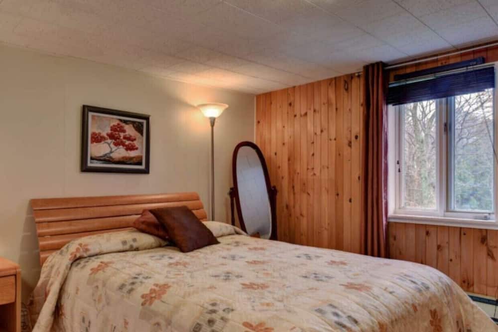 Photo of Bedroom in Berthier-sur-Mer