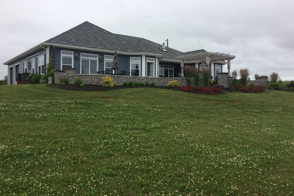 Photo of Outdoor in Bonshaw