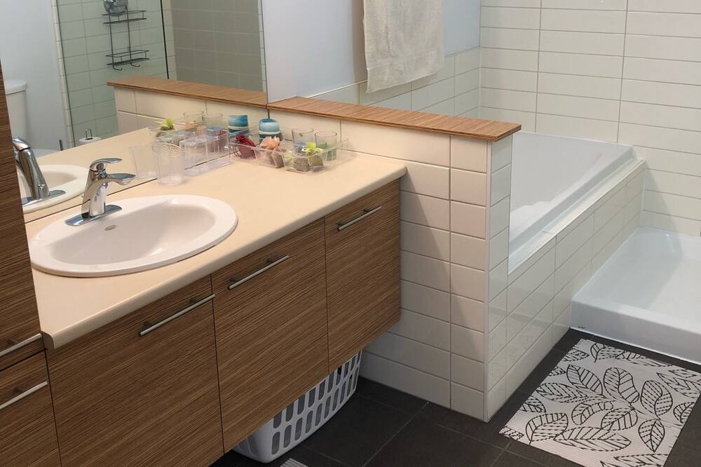 Photo of Bathroom in Saint-Laurent