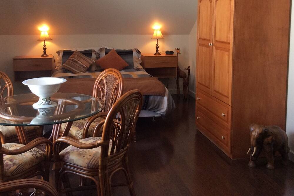 Photo of Bedroom in Larouche
