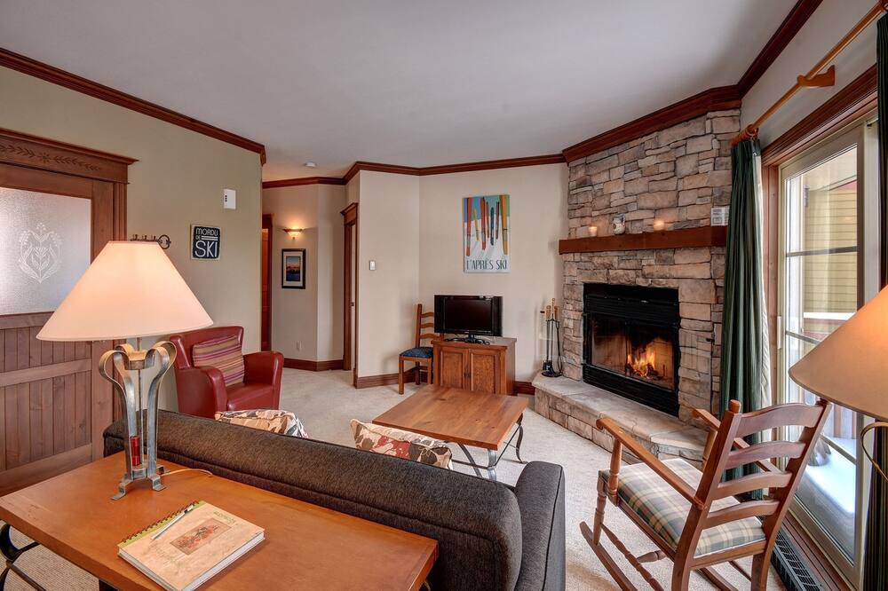 Photo of Livingroom in Mont-Tremblant