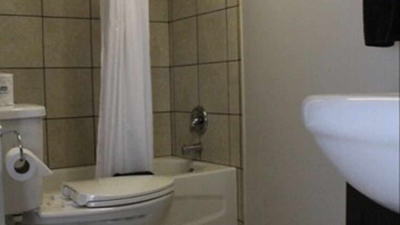 Photo of Bathroom in Okanagan-Similkameen