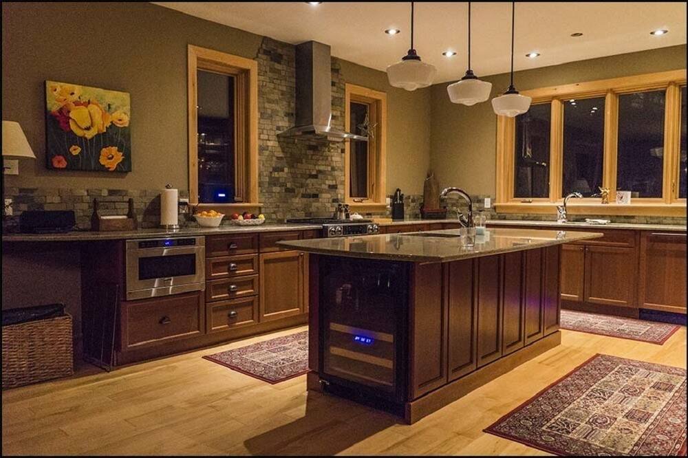Photo of Kitchen in Val-des-Monts