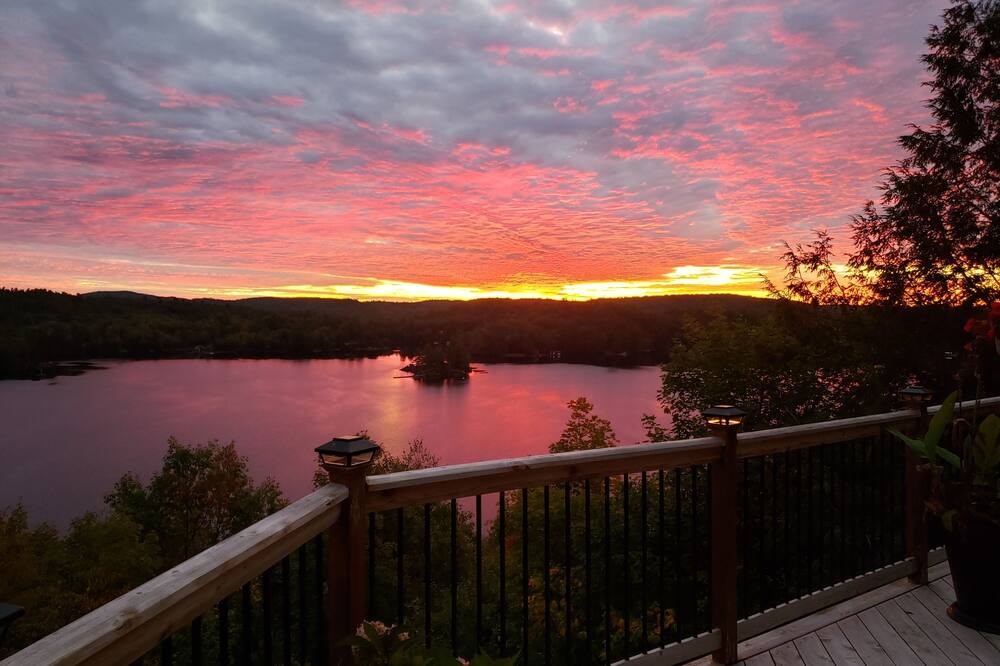 Photo of Patio Balcony in Val-des-Monts