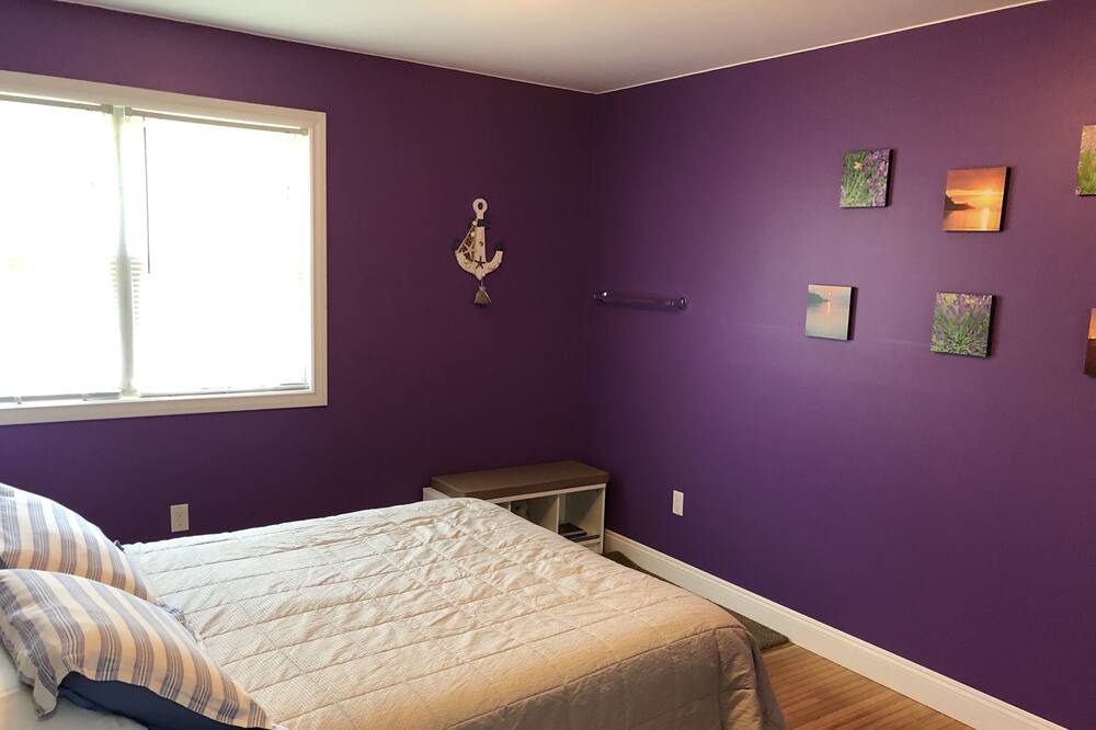 Photo of Bedroom in Seafoam