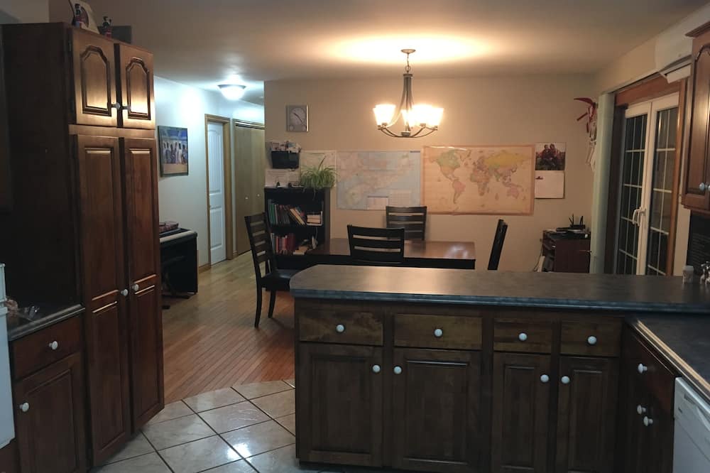 Photo of Livingroom in Seafoam