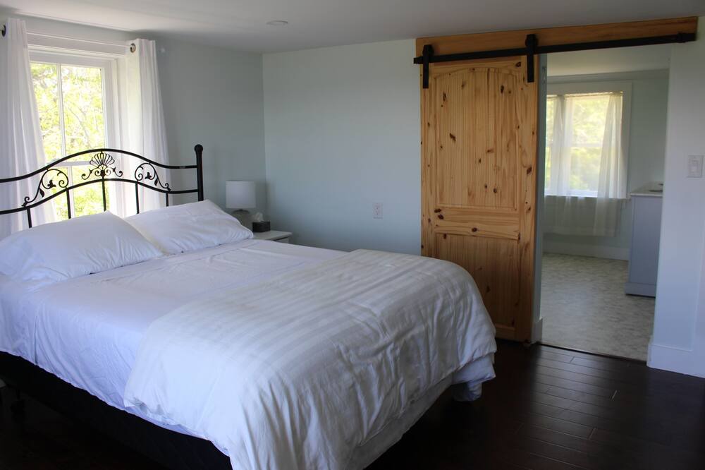 Photo of Bedroom in Tryon