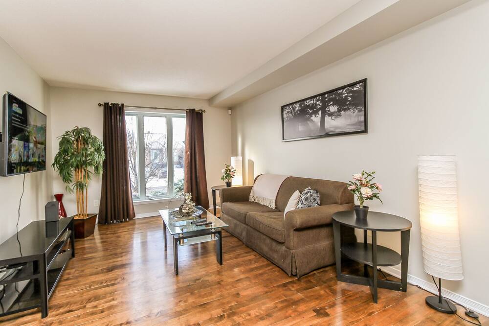 Photo of Livingroom in District d'Aylmer