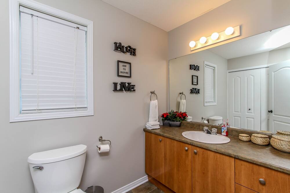 Photo of Bathroom in District d'Aylmer