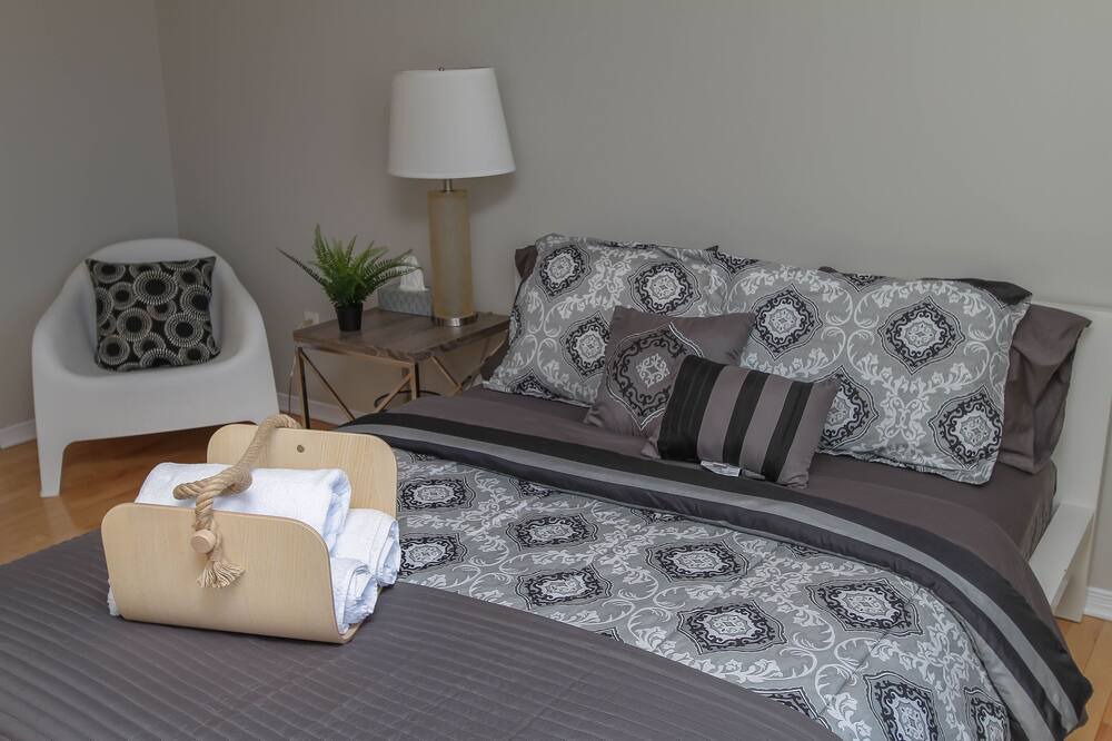Photo of Bedroom in District d'Aylmer