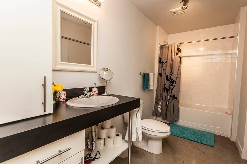 Photo of Bathroom in Mile End