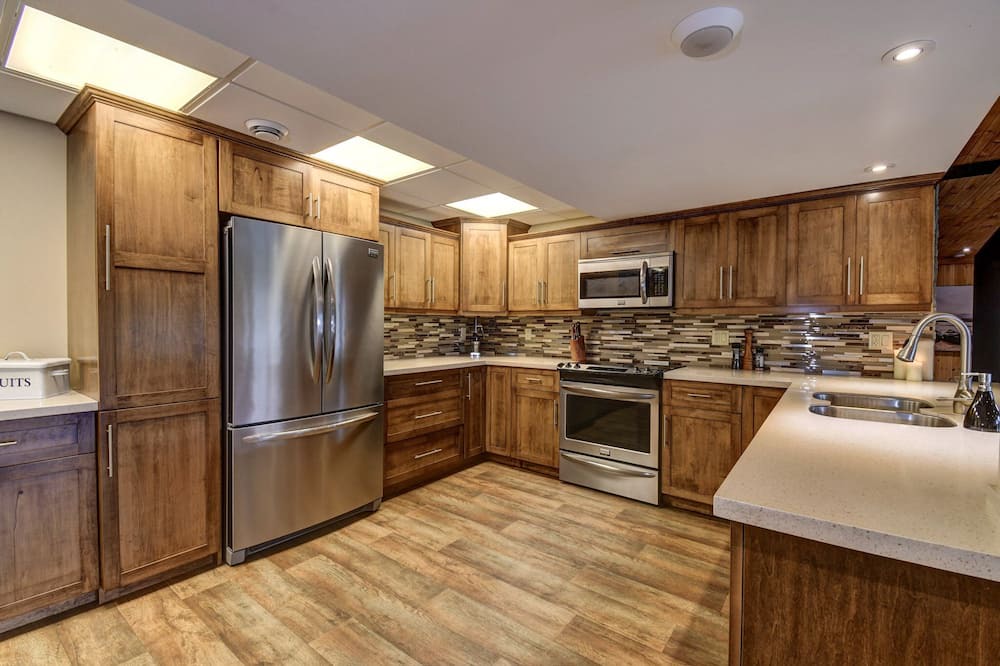 Photo of Kitchen in South Algonquin