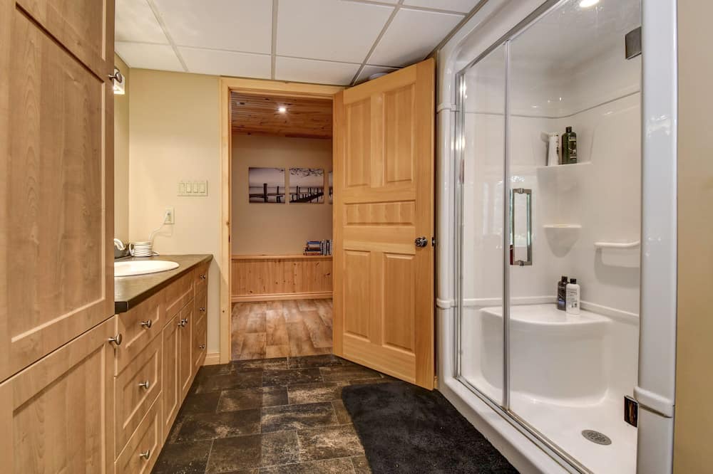 Photo of Bathroom in South Algonquin