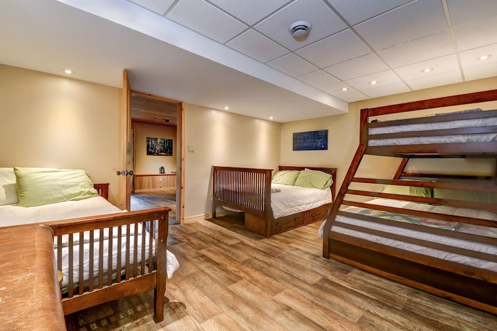 Photo of Bedroom in South Algonquin