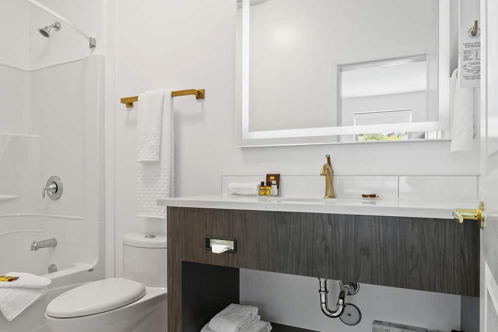 Photo of Bathroom in Trail