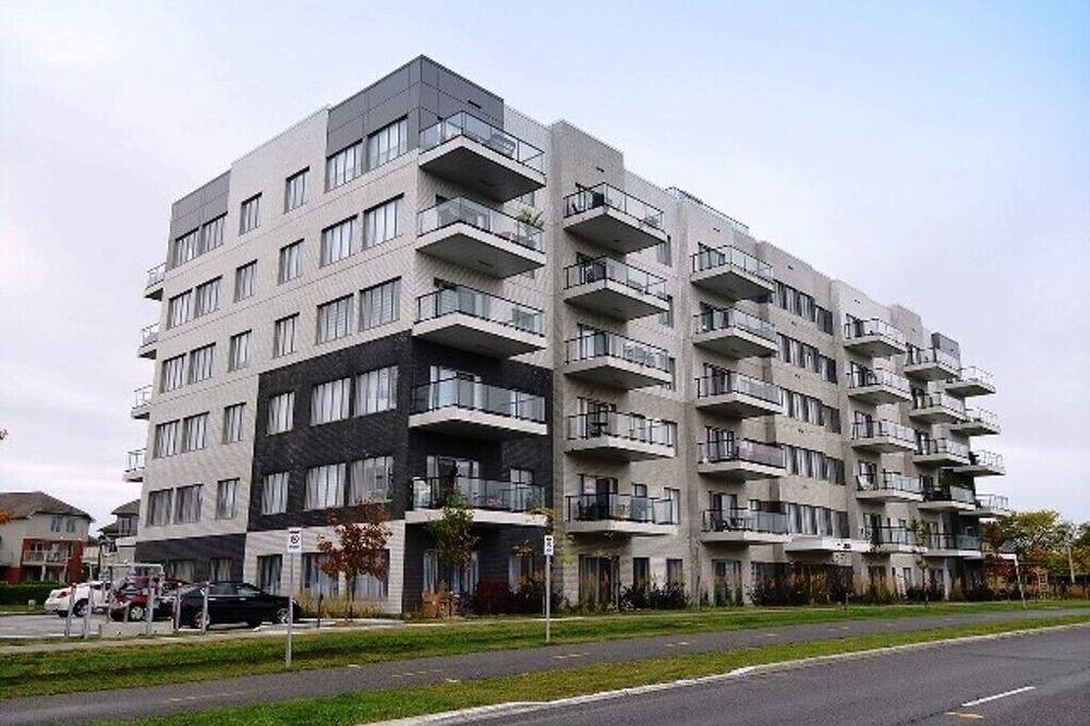 Photo of Others in Brossard