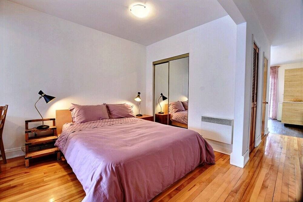 Photo of Bedroom in Rosemont-La Petite-Patrie