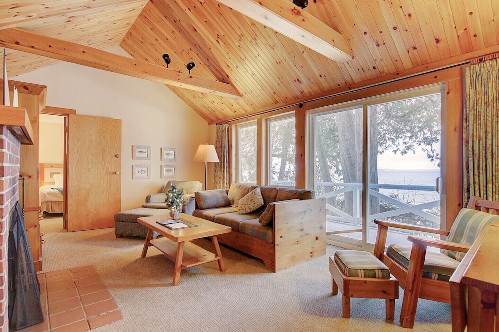 Photo of Livingroom in Georgina