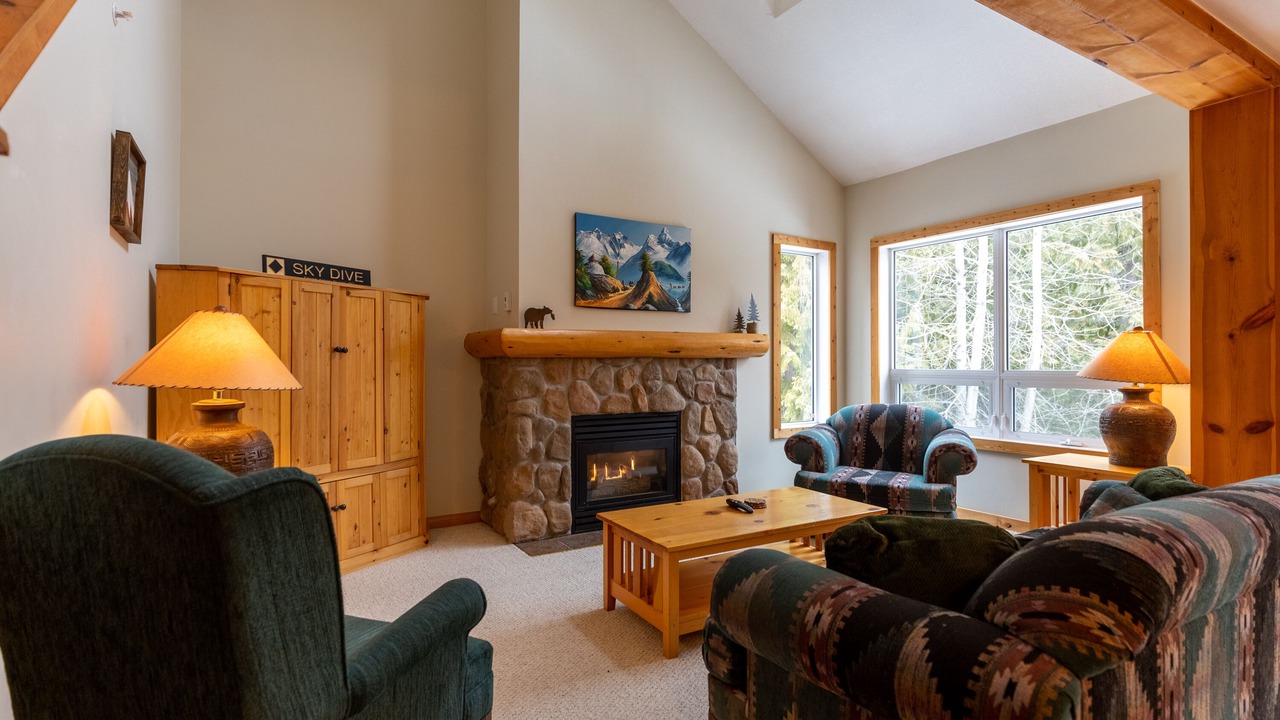 Photo of Livingroom in East Kootenay