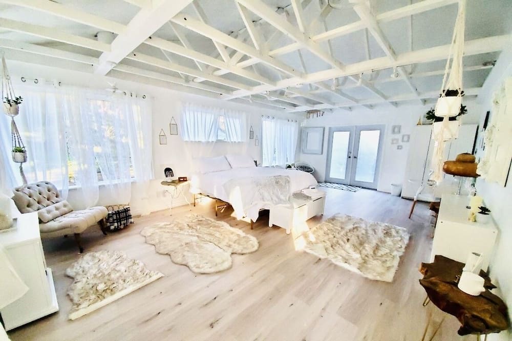 Photo of Livingroom in Regional District of Nanaimo