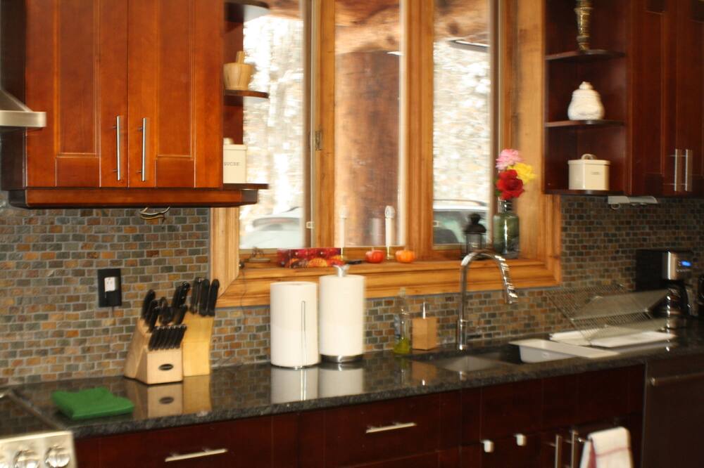 Photo of Kitchen in Wentworth-Nord