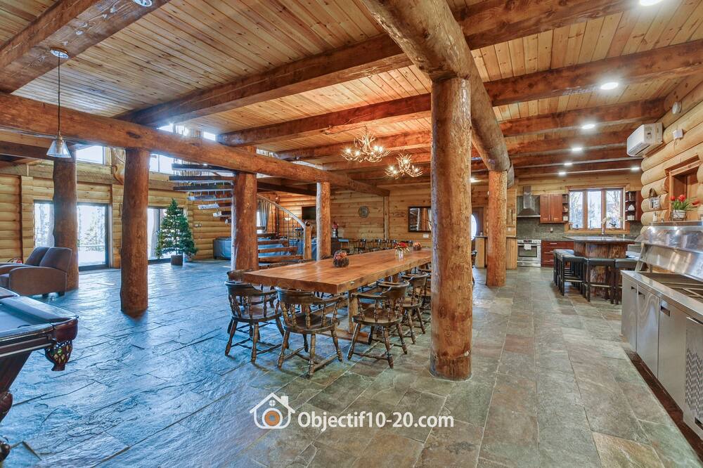 Photo of Livingroom in Wentworth-Nord
