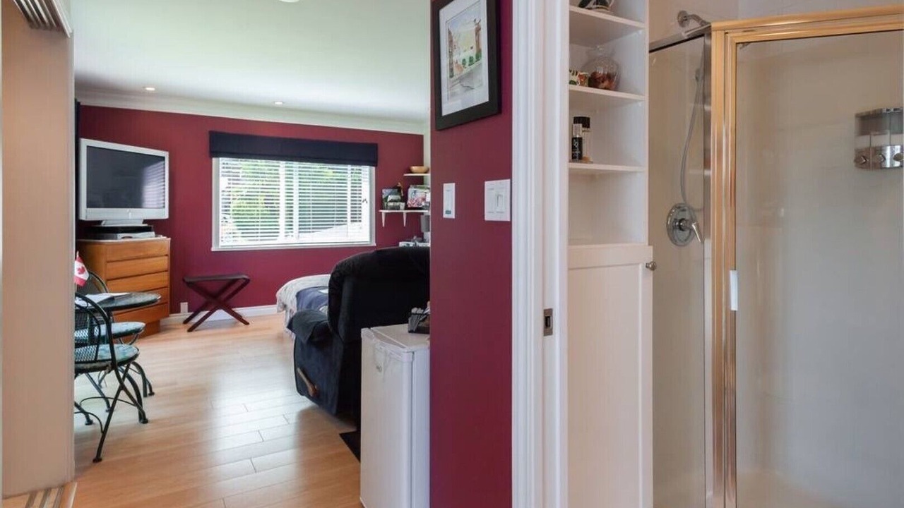 Photo of Bedroom in Delta