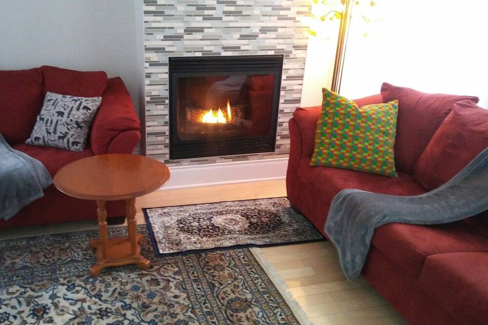 Photo of Livingroom in Saint-Sauveur