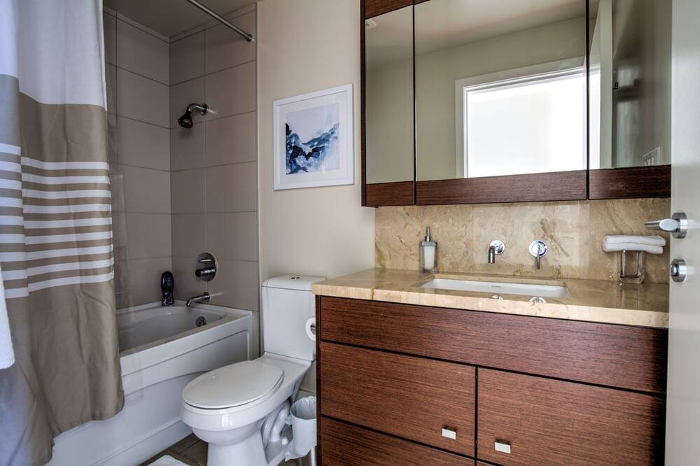 Photo of Bathroom in Coal Harbour