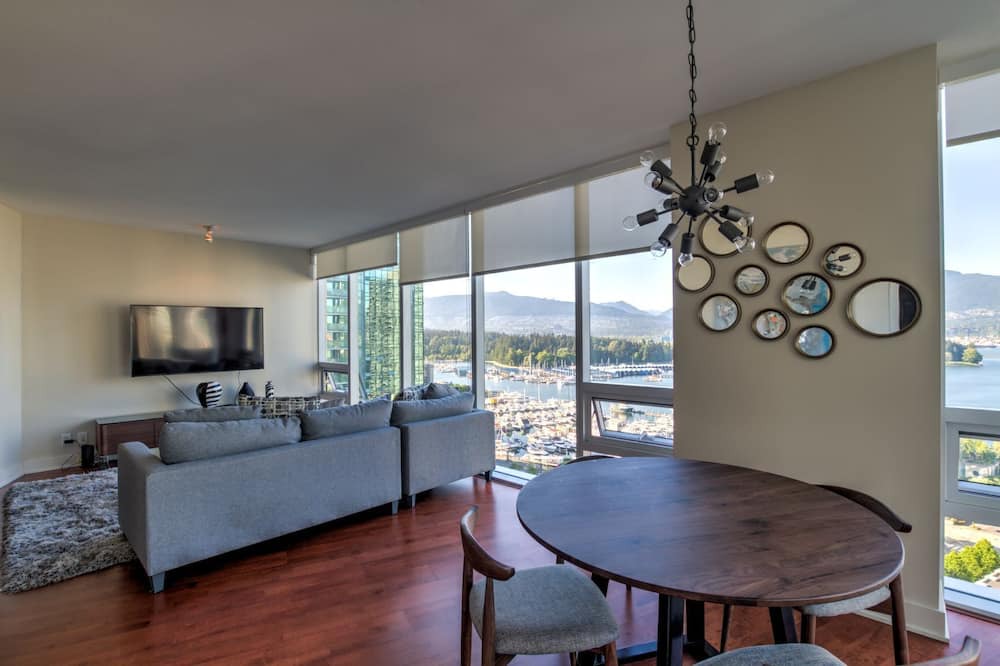 Photo of Livingroom in Coal Harbour