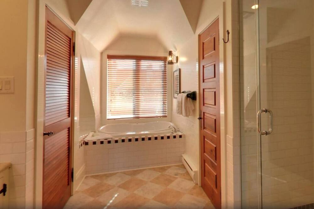 Photo of Bathroom in Mont-Tremblant