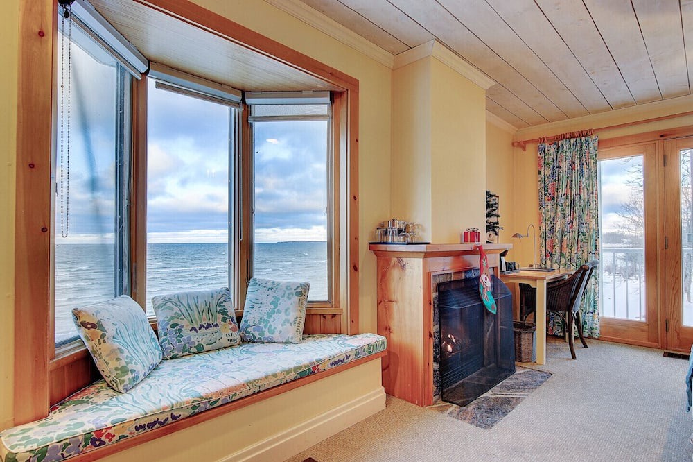 Photo of Livingroom in Georgina
