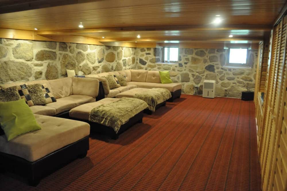 Photo of Livingroom in Val David
