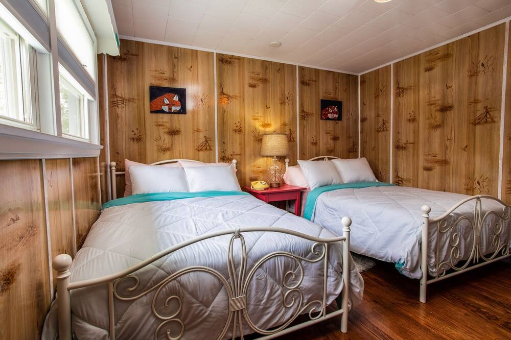 Photo of Bedroom in Northwest Cove