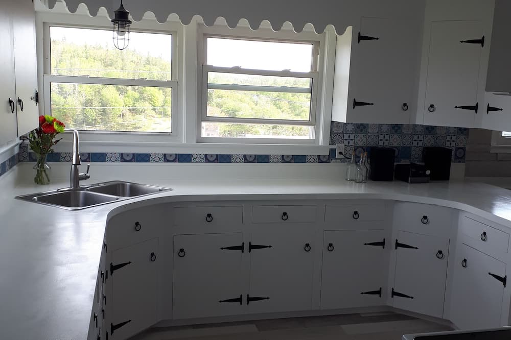 Photo of Kitchen in Northwest Cove