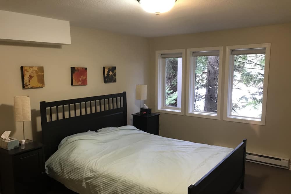 Photo of Others in Whistler Cay Heights