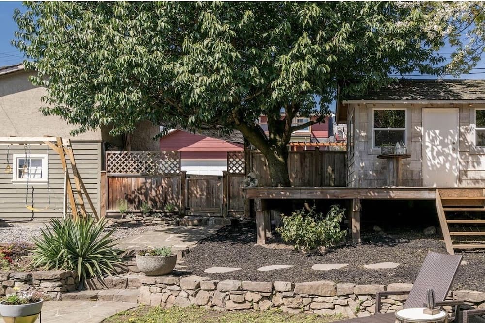 Photo of Outdoor in Lower Lonsdale