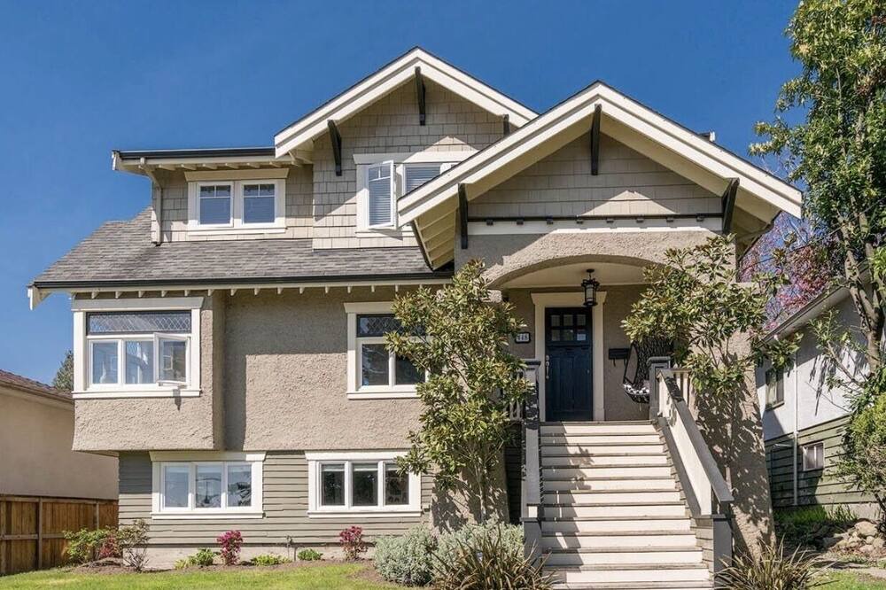 Photo of Outdoor in Lower Lonsdale