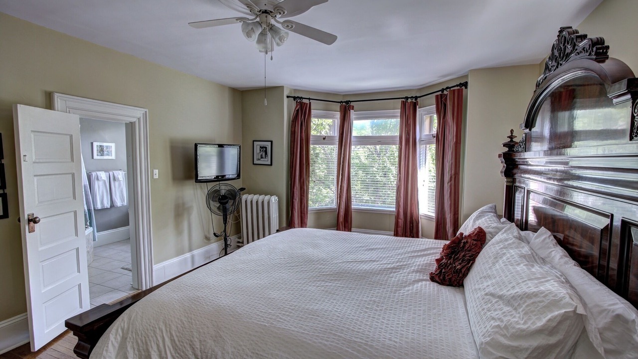 Photo of Bedroom in Waterford Valley