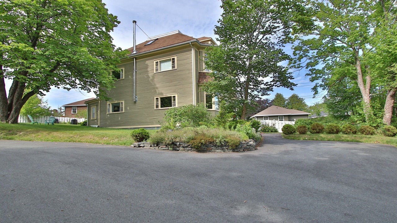 Photo of Outdoor in Waterford Valley