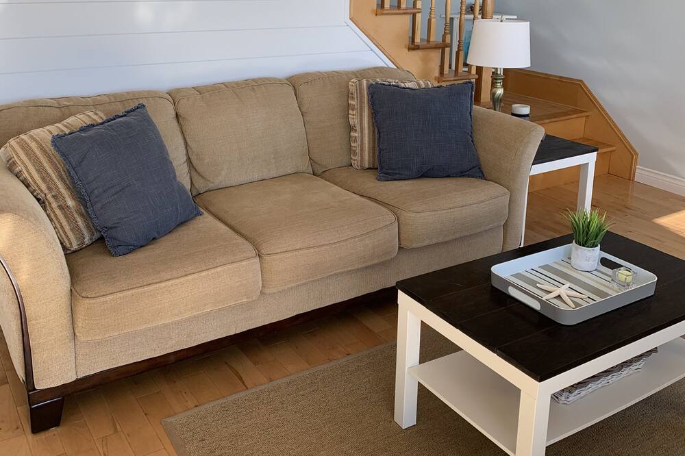 Photo of Livingroom in New London