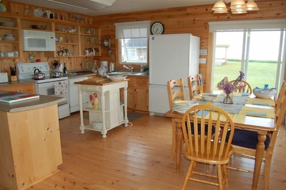 Photo of Bedroom in DeSable