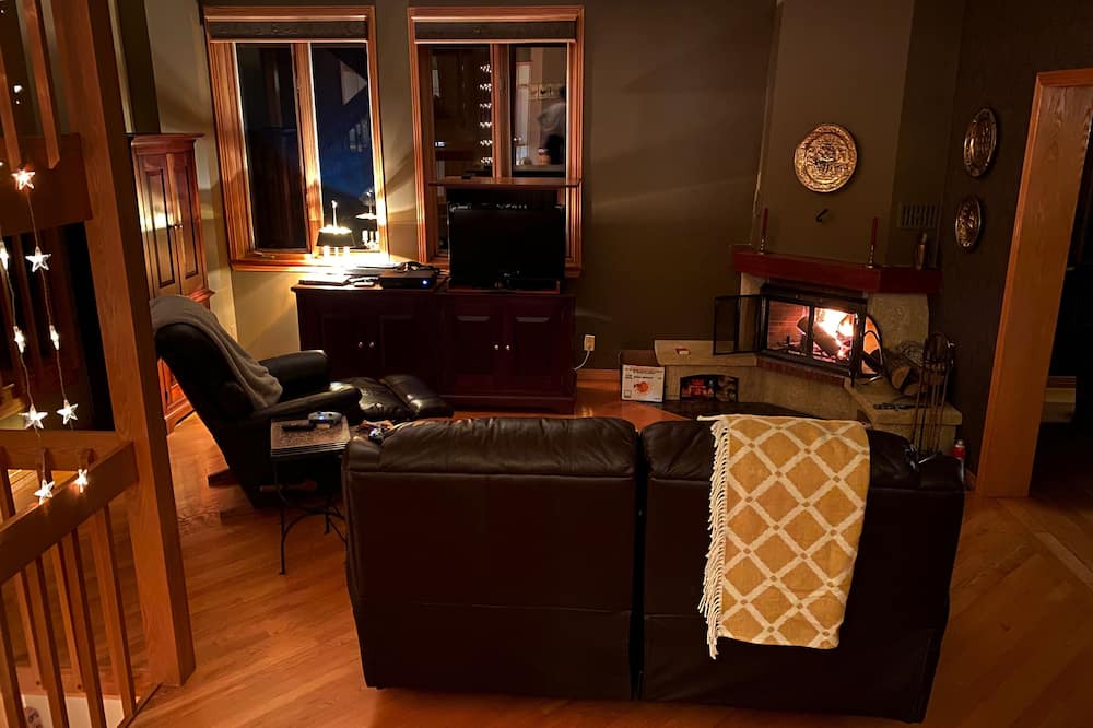 Photo of Livingroom in Ogden
