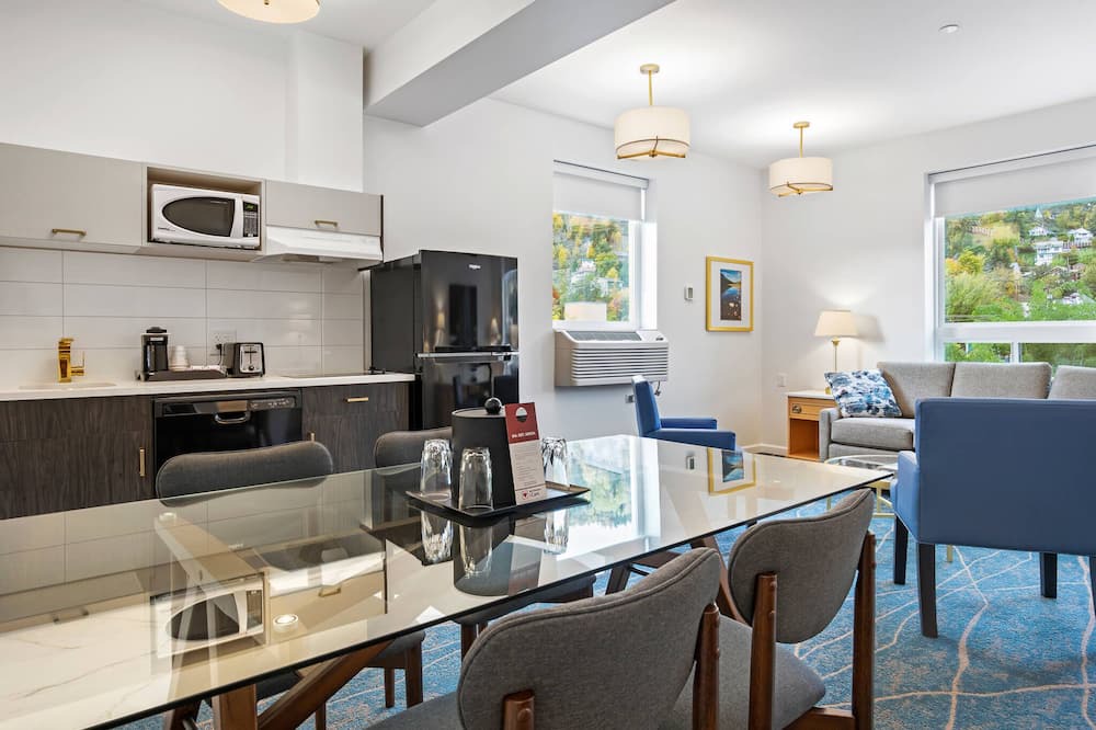 Photo of Kitchen in Trail