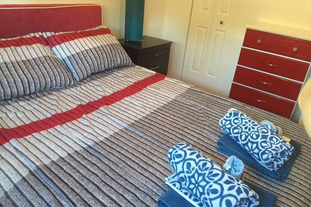 Photo of Bedroom in Laval-des-Rapides