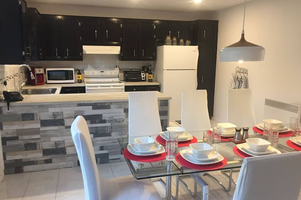 Photo of Kitchen in Laval-des-Rapides