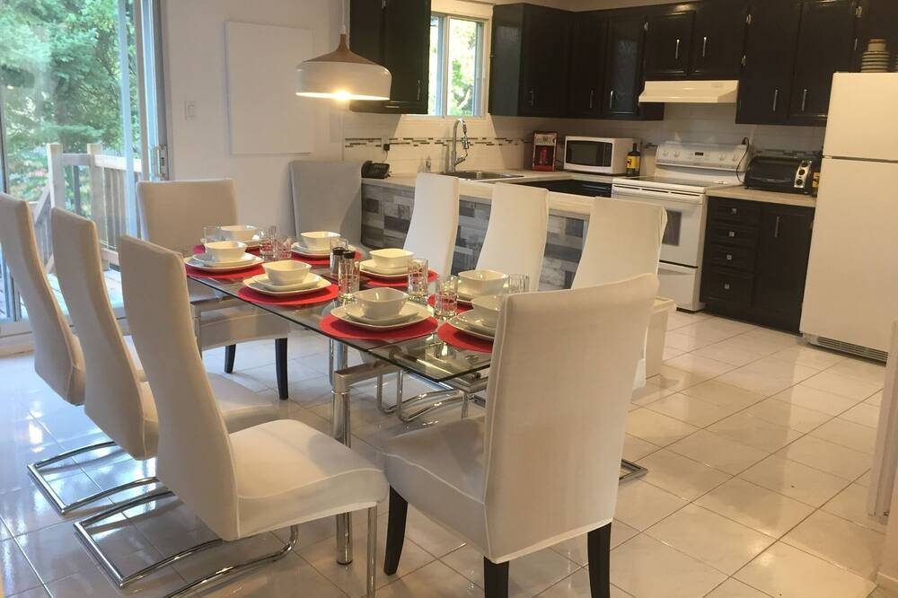 Photo of Kitchen in Laval-des-Rapides