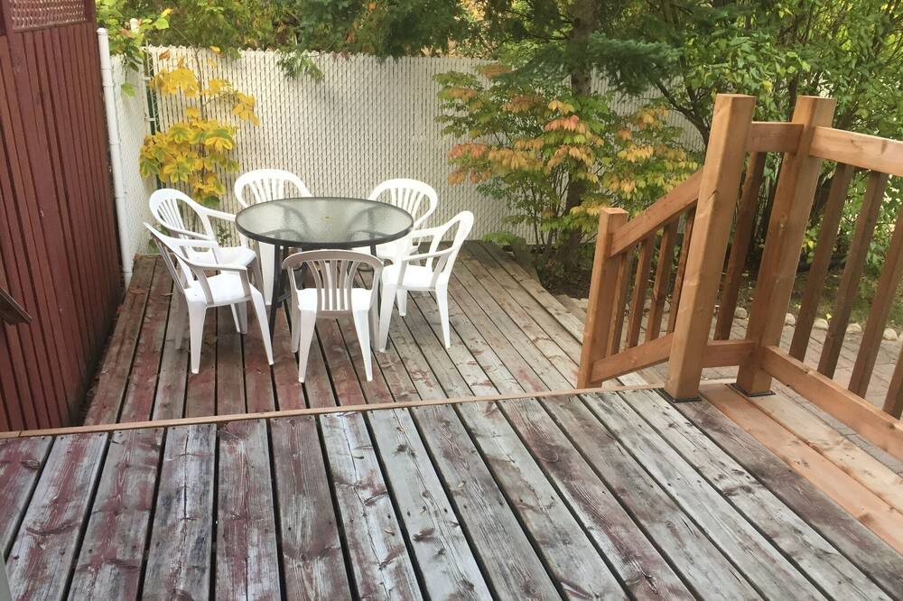 Photo of Patio Balcony in Laval-des-Rapides