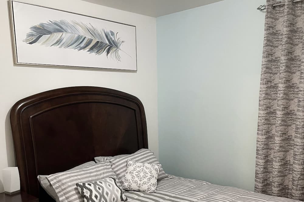 Photo of Bedroom in Saint-Leonard