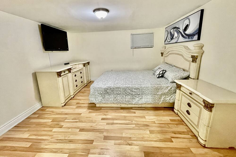 Photo of Bedroom in Saint-Leonard